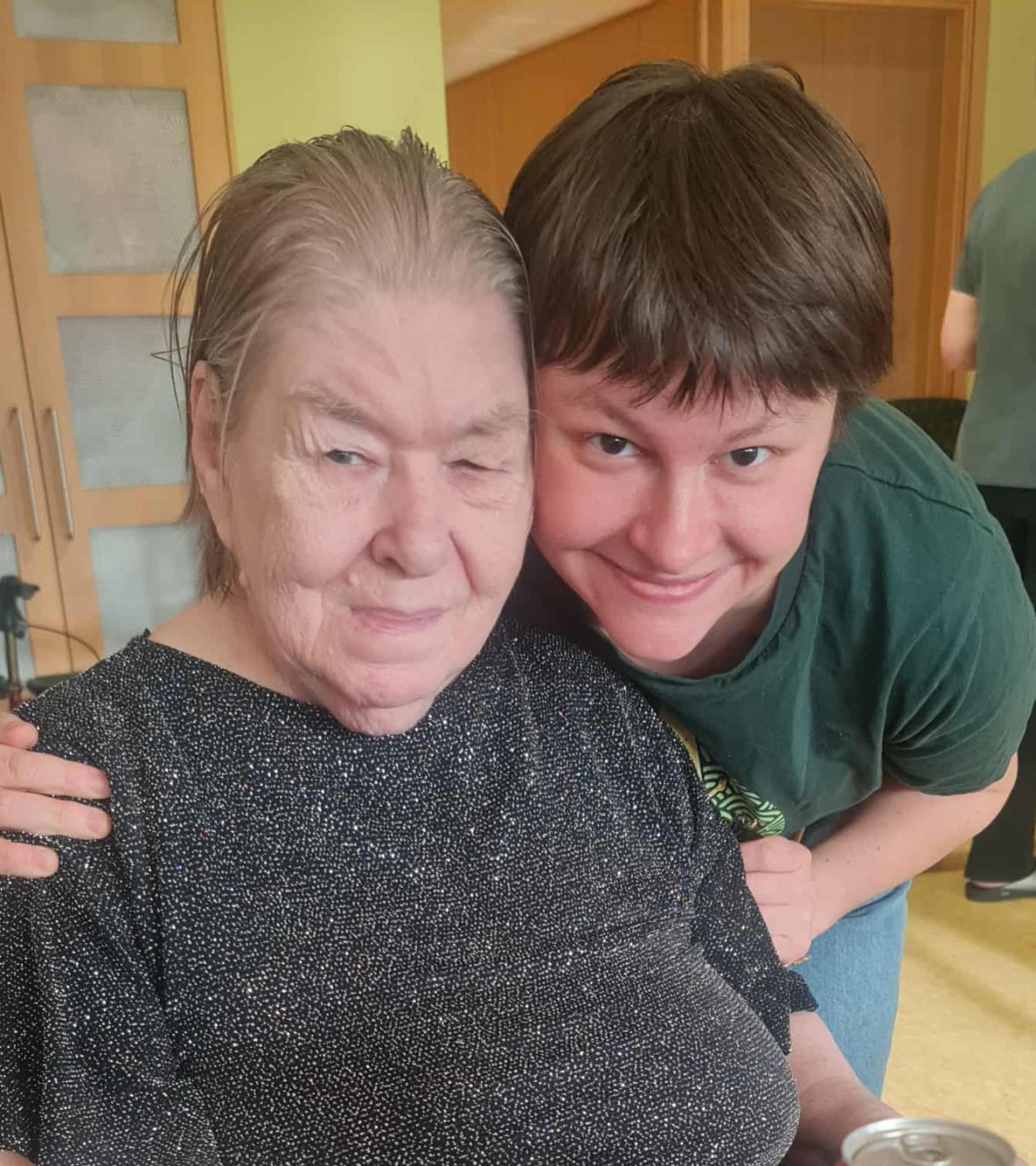 Featured image for “Þóra fagnar 84 ára afmæli”